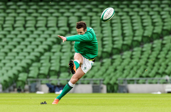 billy-burns-during-the-warm-up