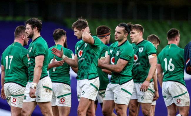 robbie-henshaw-ross-byrne-james-lowe-and-garry-ringrose-dejected-after-the-game