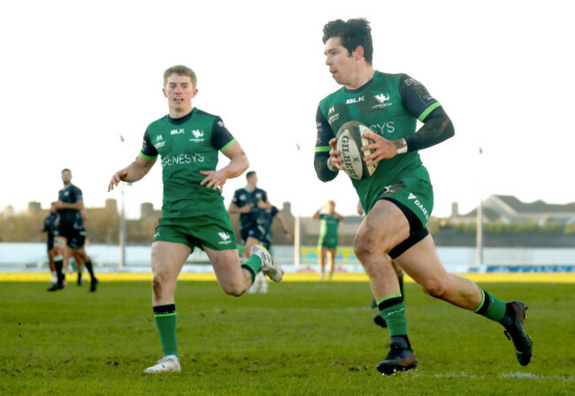 alex-wootton-crosses-the-line-to-score-his-sides-first-try