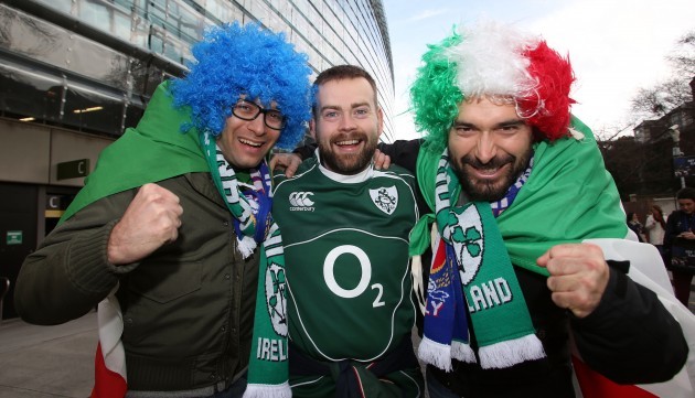 ireland-and-italy-fans-before-the-game