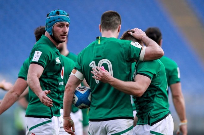 hugo-keenan-celebrates-after-scoring-a-try-with-johnny-sexton