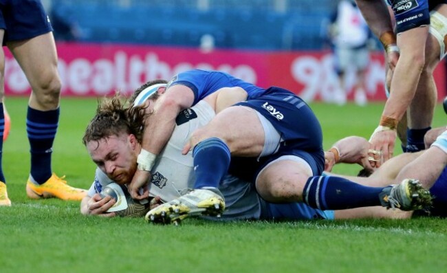 thomas-gordon-scores-a-try