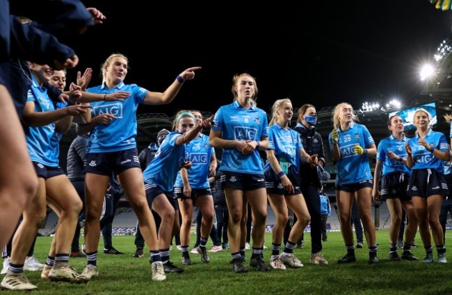 jennifer-dunne-lauren-magee-and-caoimhe-oconnor-celebrate-with-the-team-as-all-ireland-champions