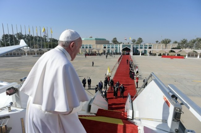 pope-francis-leaves-iraq