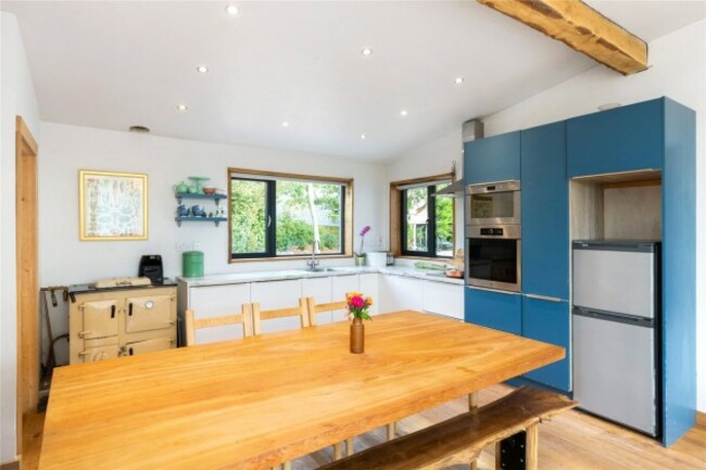 OWJkNzljYzJmNWFmMjQwMDgxY2U4ZGQ1MmQ4MTQzMzXj_csWEcigR_qyljZy7n-yaHR0cHM6Ly9zMy1ldS13ZXN0LTEuYW1hem9uYXdzLmNvbS9tZWRpYW1hc3Rlci1zM2V1LzUvZC81ZDQwMTg0MTczMTQ0NjZjMmQyZTU0OTJhNGViYjQ5OC5qcGd8fHwxMjAwfHx8fHx8fA==