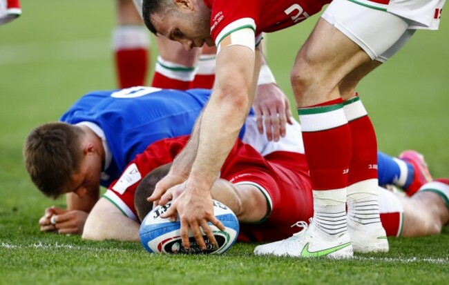 ken-owens-scores-a-second-try