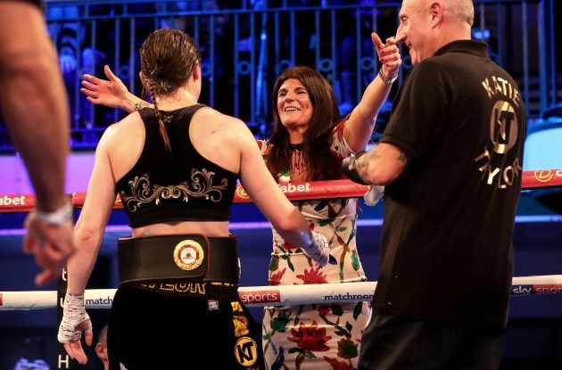 katie-taylor-celebrates-with-her-mother-bridget-after-the-fight