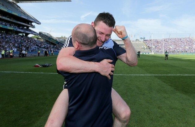 anthony-daly-celebrates-with-niall-corcoran