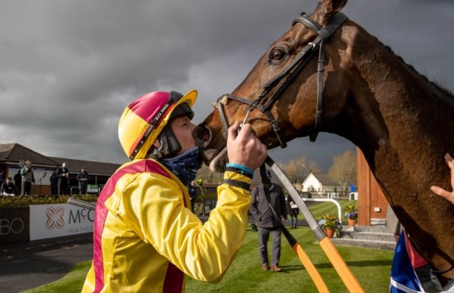 ricky-doyle-celebrates-winning-with-freewheelin-dylan