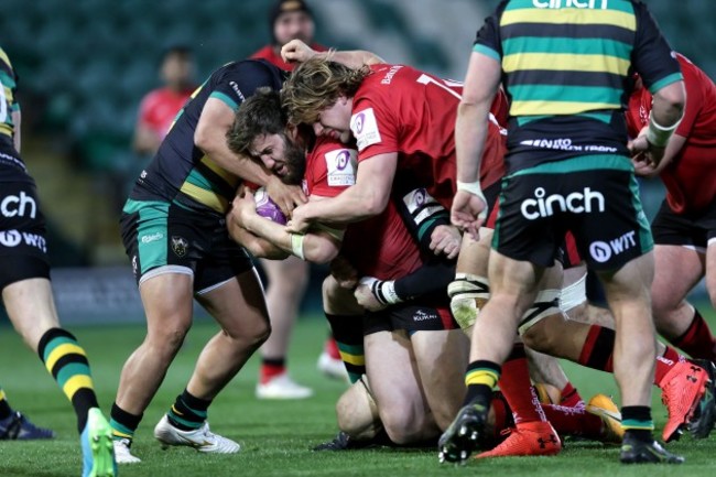 stuart-mccloskey-and-jordi-murphy-with-sam-matavesi