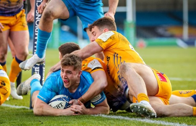 jordan-larmour-celebrates-after-scoring-a-try-despite-joe-simmonds-and-ollie-devoto