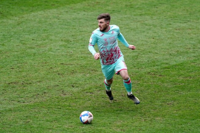 millwall-v-swansea-city-sky-bet-championship-the-den