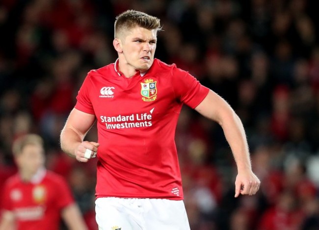 owen-farrell-celebrates-kicking-a-penalty-to-level-the-game