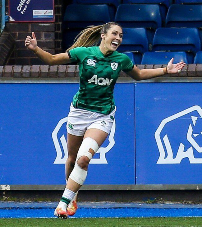 eimear-considine-celebrates-after-scoring-a-try