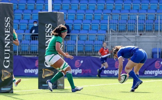 cyrielle-banet-scores-a-try