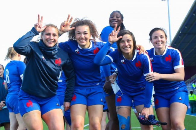 france-players-celebrate-after-the-game