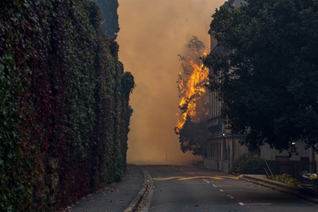 south-africa-cape-town-fire