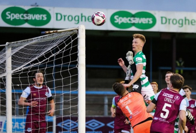 liam-scales-watches-his-header-hit-the-crossbar