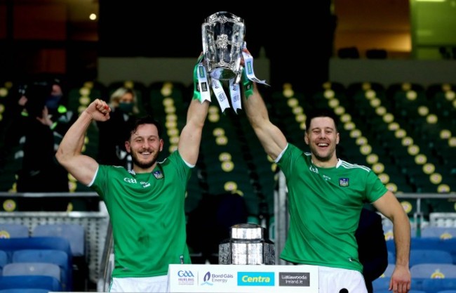 tom-morrissey-and-dan-morrissey-lift-the-liam-maccarthy-cup