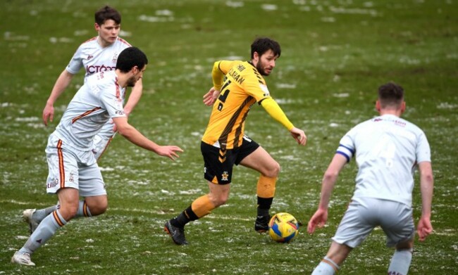 cambridge-united-v-bradford-city-sky-bet-league-two-the-abbey-stadium