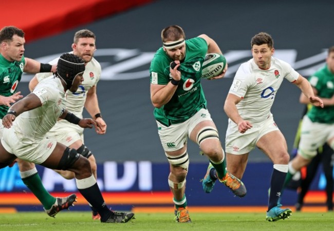 iain-henderson-comes-up-against-maro-itoje