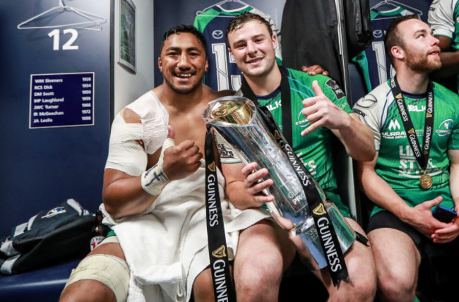 bundee-aki-and-robbie-henshaw-celebrate