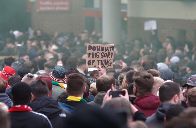 manchester-united-fan-protest-old-trafford
