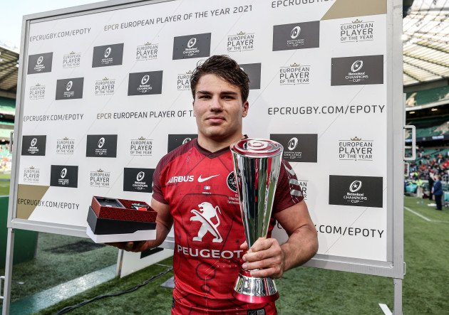 antoine-dupont-is-presented-with-the-anthony-foley-memorial-trophy-as-he-is-the-european-rugby-player-of-the-year