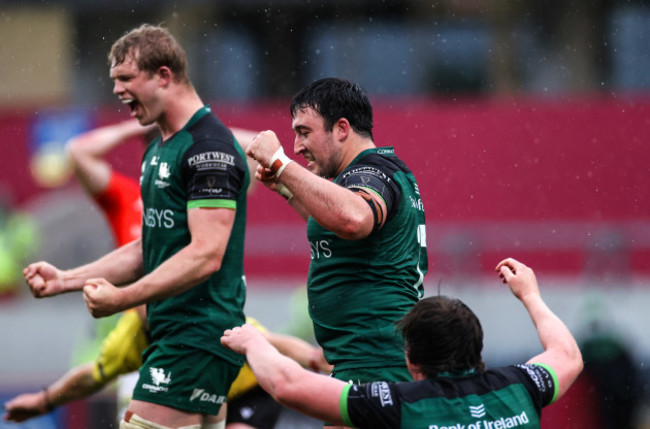 denis-buckley-celebrates-winning-at-the-final-whistle