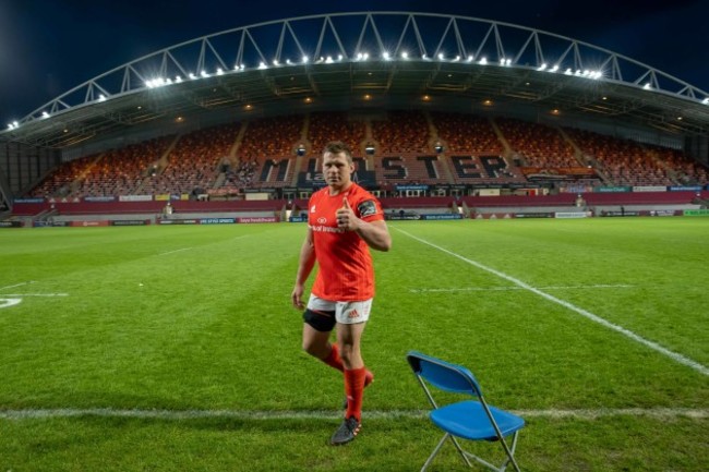 cj-stander-leaves-the-pitch-for-the-final-time-after-his-last-home-game-for-the-province