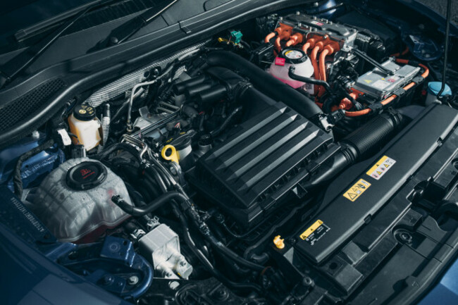 WEB 2021 SEAT Leon Sportstourer e-Hybrid EXTRA-4