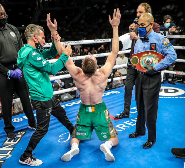 jason-quigley-celebrates-as-the-new-wbo-nabo-middleweight-champion