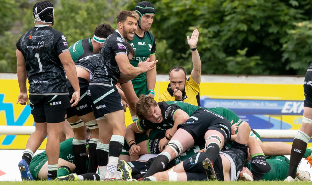 rhys-webb-celebrates-as-mike-adamson-awards-ospreys-a-try