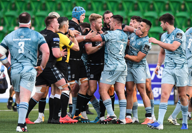 tempers-flare-between-ronan-kelleher-cian-kelleher-and-hugo-keenan-with-glasgow-warriors-players