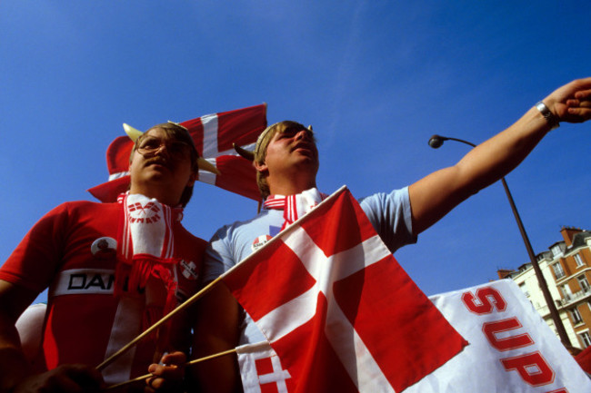 soccer-european-championships-france-1984-denmark-fans