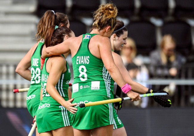 ireland-players-celebrate-anna-oflanagans-goal