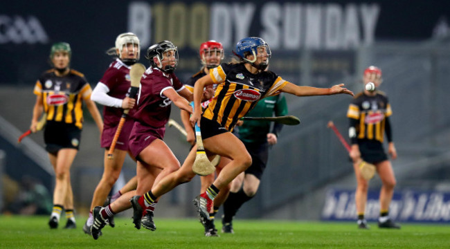 niamh-kilkenny-and-anna-farrell