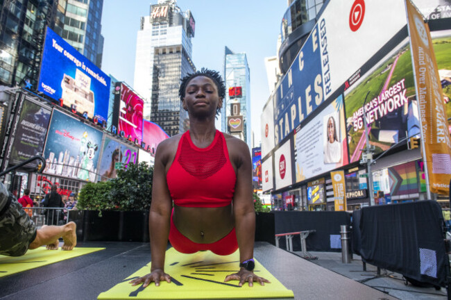 solstice-in-times-square