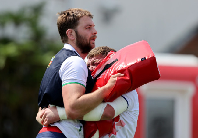 iain-henderson-with-tadhg-furlong