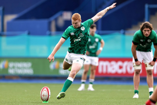 nathan-doak-kicks-a-conversion