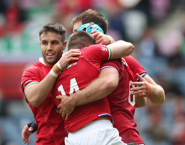 tadhg-beirne-celebrates-scoring-their-fourth-try-with-conor-murray-josh-adams-and-iain-henderson