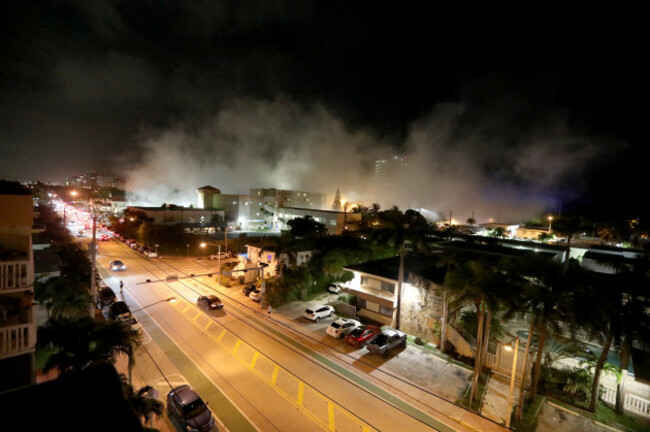 fl-collapsed-surfside-building-is-demolished