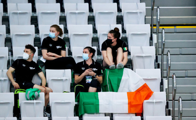 oliver-dingley-tanya-watson-and-ciara-mcging-look-on-as-clare-cryan-competes-in-the-womens-3m-springboard-preliminary