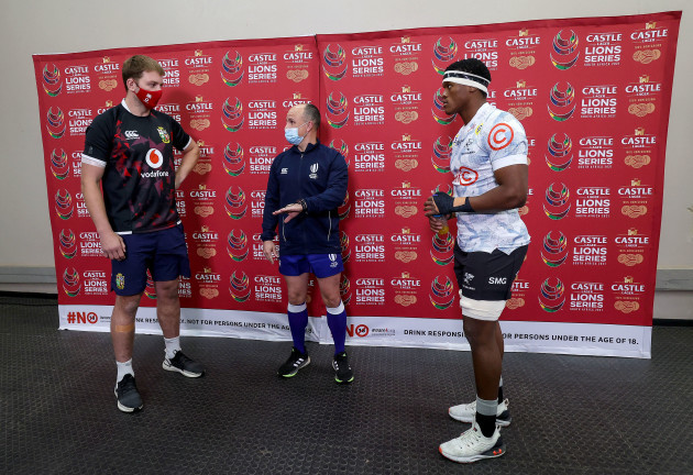 iain-henderson-at-the-coin-toss-with-jaco-peyper-and-phepsi-buthelezi