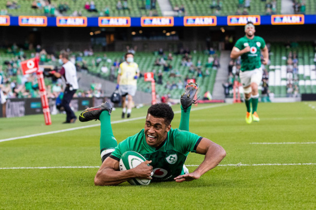 robert-baloucoune-scores-a-try