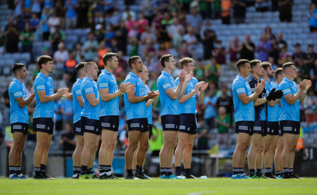 the-dublin-team-pay-tribute-to-u20-monaghan-captain-brendan-og-duffy