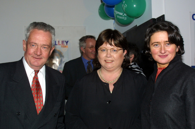 fiona-o-malley-progressive-democrats-general-election-campaign-2002