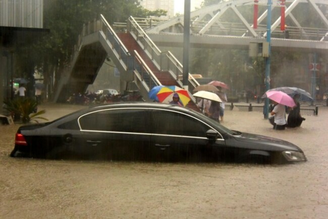 china-henan-zhengzhou-heavy-rainfall-cn