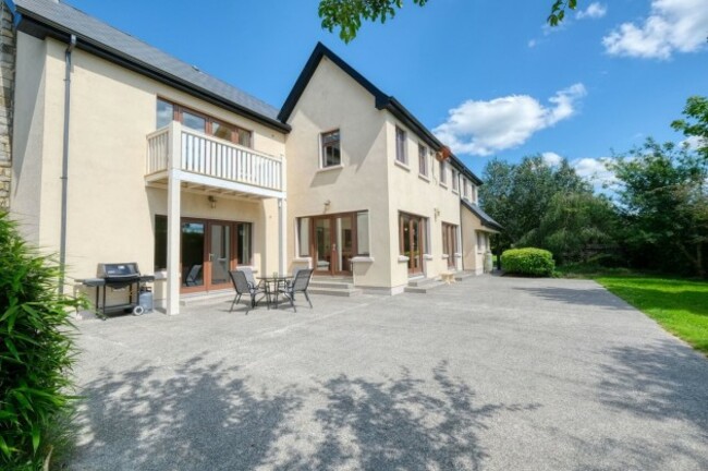 MzBiN2E0YzcyYzAxYzA5YjFiYmNmMjM1Zjg4MjU1ZDCvVCMFt9Tc0e1oZYShGwd2aHR0cHM6Ly9zMy1ldS13ZXN0LTEuYW1hem9uYXdzLmNvbS9tZWRpYW1hc3Rlci1zM2V1LzIvZC8yZDVmYTJlMWEzNWNmYWVkMTJkZjk1OTAwN2NlZDA5OC5qcGd8fHwxMjAwfHx8fHx8fA==