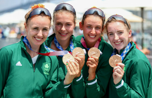 aifric-keogh-eimear-lambe-fiona-murtagh-and-emily-hegarty-celebrate-with-their-bronze-medals